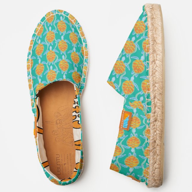 Cheerful Tropical Sea Turtle Teal Design Espadrilles (Side)