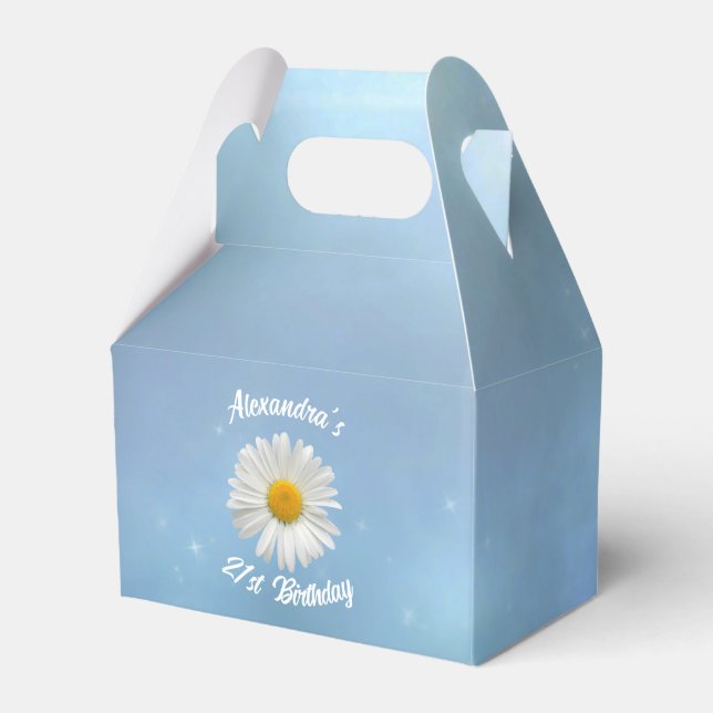 Cheerful White Daisy Favor Box (Front Side)