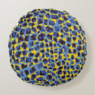 Cheetah skin texture, seamless animal print. round pillow