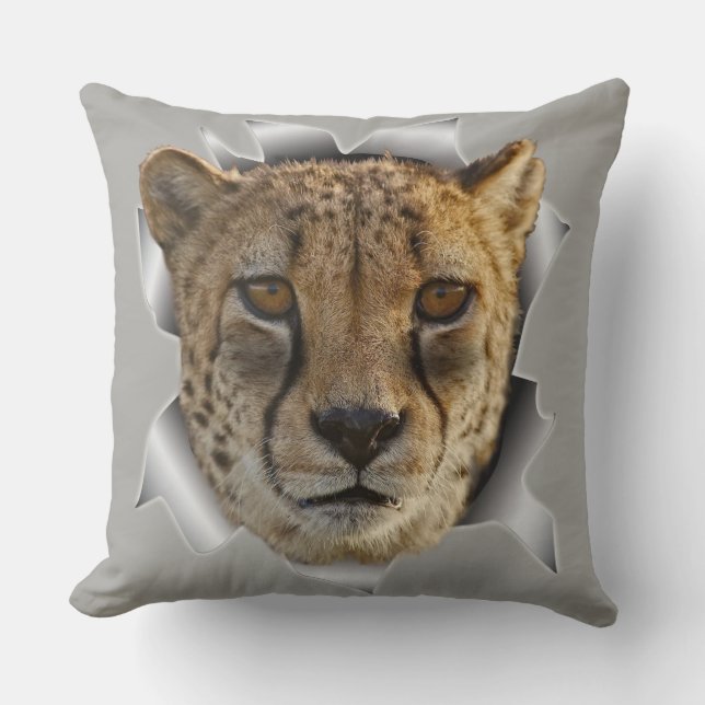 Cheetah-wildlife Throw Pillow (Front)