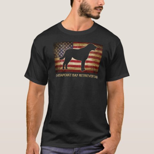 Chesapeake Bay Retriever Dad Vintage American Flag T_Shirt