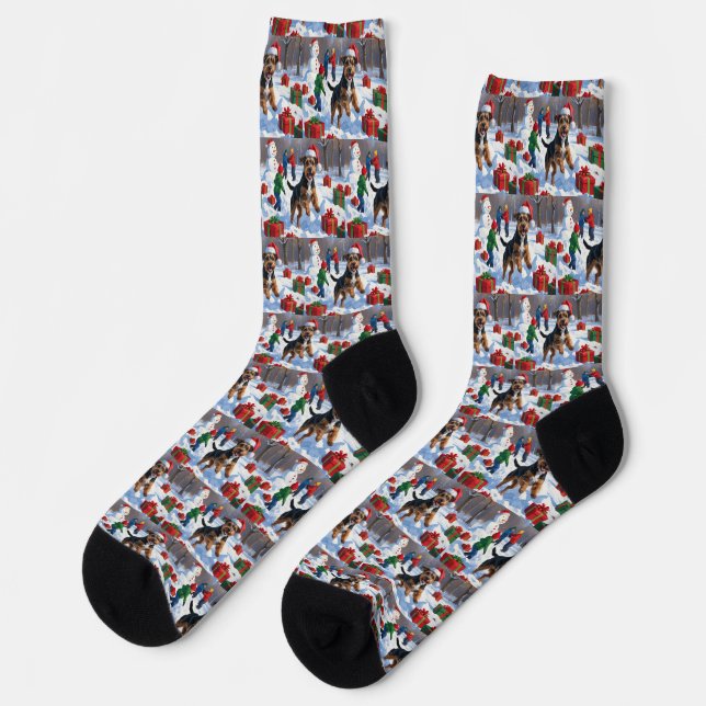 Chesapeake Bay Retriever Snow with Christmas Hat Socks (Left)