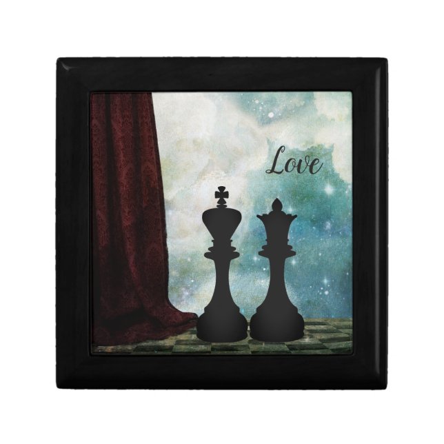Chess Piece King and Queen Love Couples Gift Box (Front)