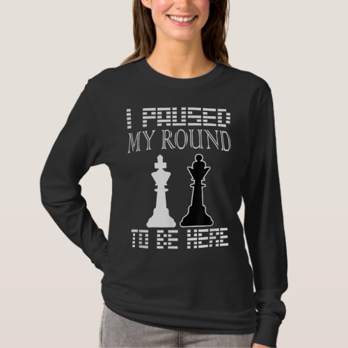 Chess Retro Player Design Funny King Queen Figure T_Shirt