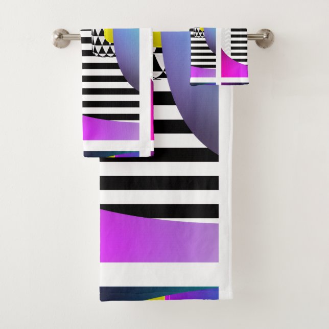 Chevron Stripes Triangles Bath Towel Set (Insitu)