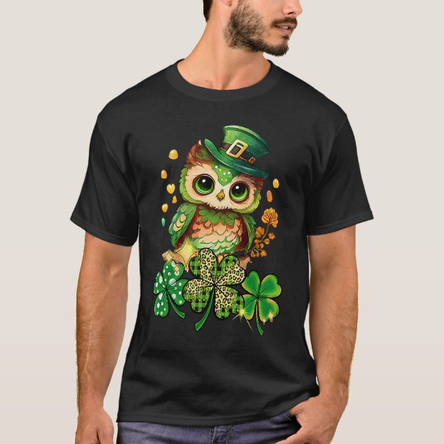 Chibi Owl Adorable St Patrick's Day Bird  Cute C T-Shirt (Front)