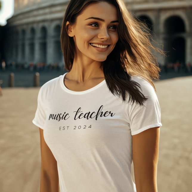 Chic and Simple Music Teacher Est Minimal Script T-Shirt (Creator Uploaded)