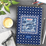 Chic Blue white willow chinoiserie toile monogram Planner<br><div class="desc">Chic Blue white willow chinoiserie toile monogram planner. Beautiful seamless toile de jouy pattern Blue on white background.Toile prints are an all time rage at the moment, this is an elegant and ornate vintage toile de jouy featuring exotic damask pattern, a fun style that is currently trending for home decor,...</div>