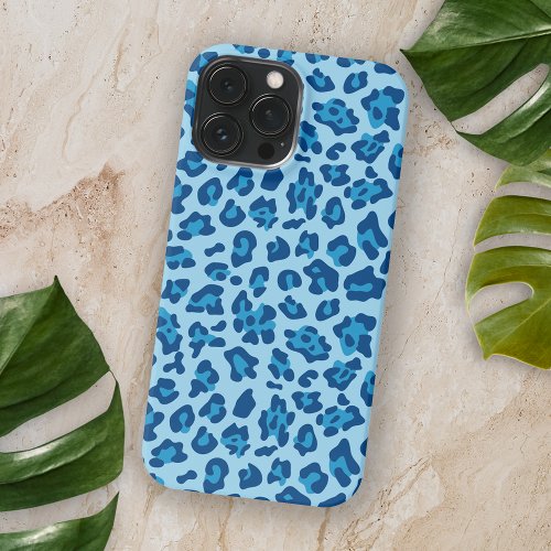 Chic Dark Light Blue Leopard Print On Pastel Blue iPhone 15 Pro Max Case