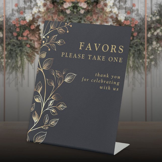 Chic Elegant Golden Floral Wedding Favors Pedestal Sign (Chic Elegant Golden Floral Wedding Favors Pedestal Sign)