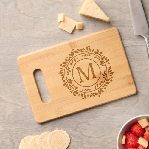 Chic Family Last Name Monogram Berry Leaves Wreath Cutting Board