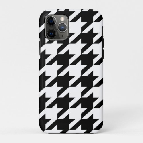 chic geometric black and white houndstooth pattern iPhone 11 pro case