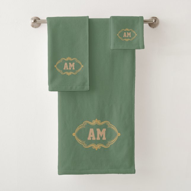 Chic Golden Monogrammed Simple Minimalist Green Bath Towel Set (Insitu)