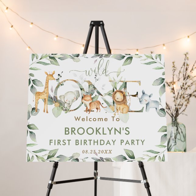 Chic Jungle Animals Greenery 1st Birthday Welcome Foam Board (In Situ (Stand))