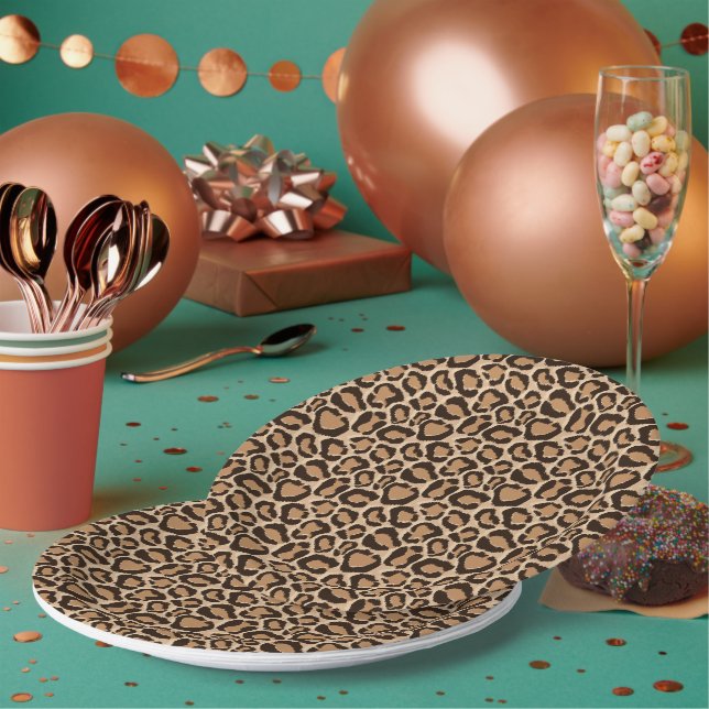 Chic Leopard Print Paper Plates (Multi)
