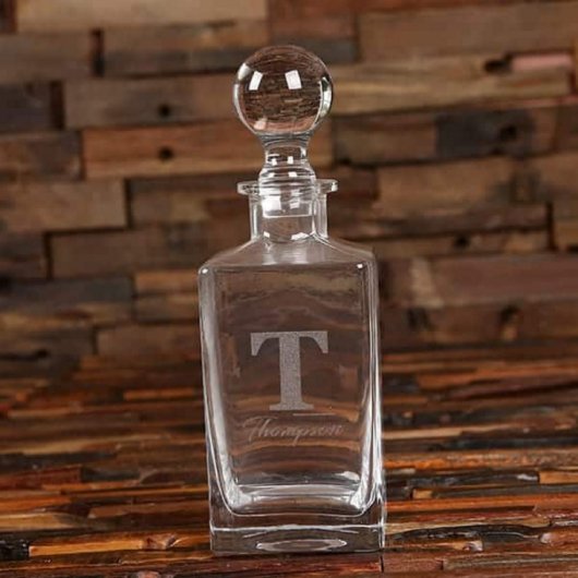 Chic Marble Tray with Decanter and Whiskey Glasse (Front)