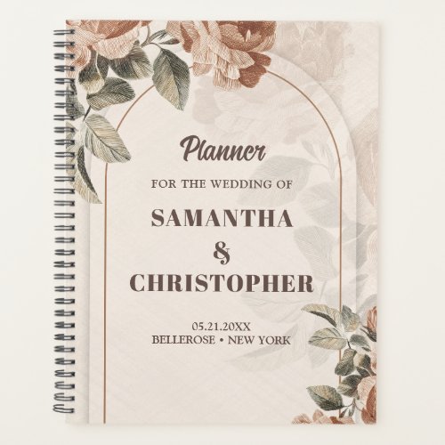 Chic neutral earthy tones rusty roses fall wedding planner