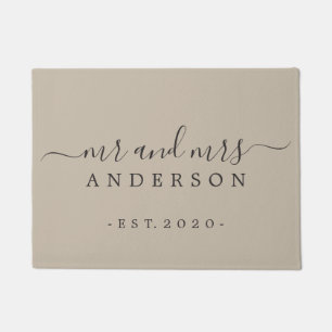 Chic Newlywed Mr Mrs Gray Family Monogram Doormat