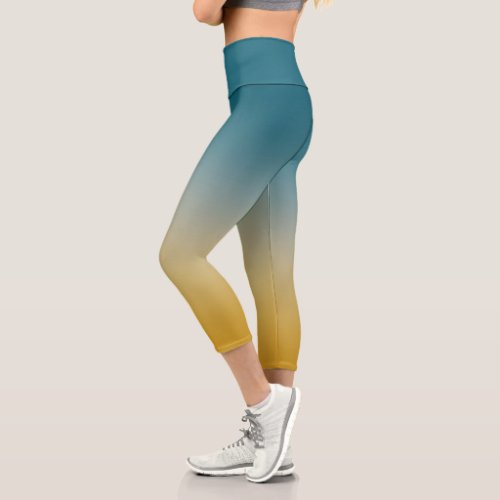 Chic Ombre In Teal Grey And Mustard Capri Leggings