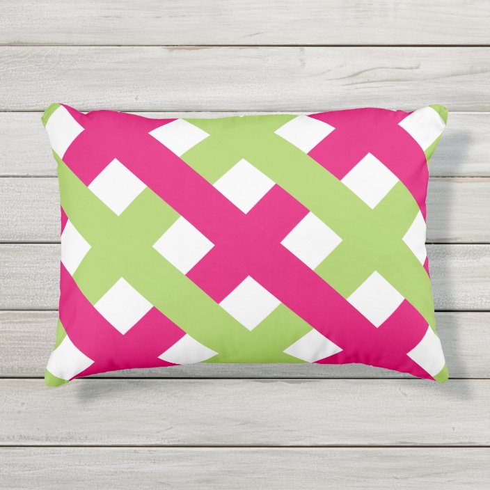 CHIC OUTDOOR PILLOW_GREEN/561 HOT PINK LATTICE OUTDOOR PILLOW