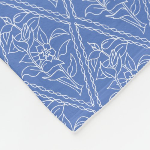 Chic Periwinkle Blue Floral Diamond Pattern Fleece Blanket