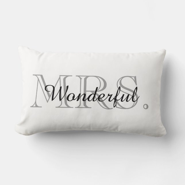 CHIC PILLOW_"MRS. WONDERFUL" LUMBAR PILLOW (Front)