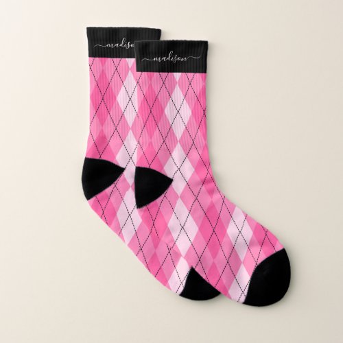Chic pink argyle pattern script name socks
