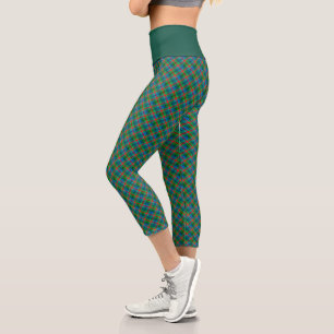 Chic Plaid Pattern - Red and Green Elegant Tartan Capri Leggings