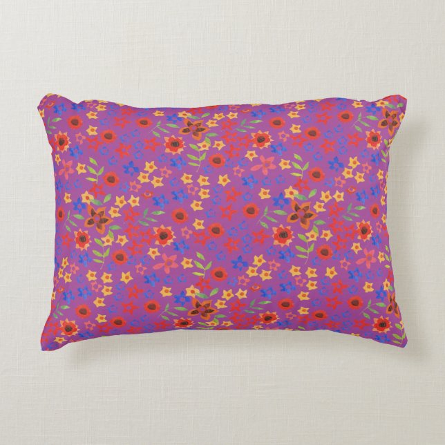 Chic Retro Floral Print on Magenta Accent Pillow (Front)