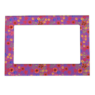 Chic Retro Floral Print on Magenta Magnetic Frame