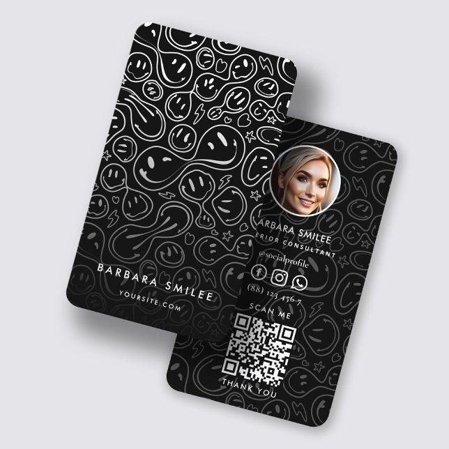 Chic Smiling Face Melting Smile Pattern Black Business Card (Creator Uploaded)