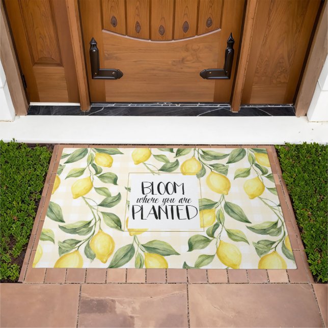 Chic Yellow Lemons Bloom Doormat (Outdoor)