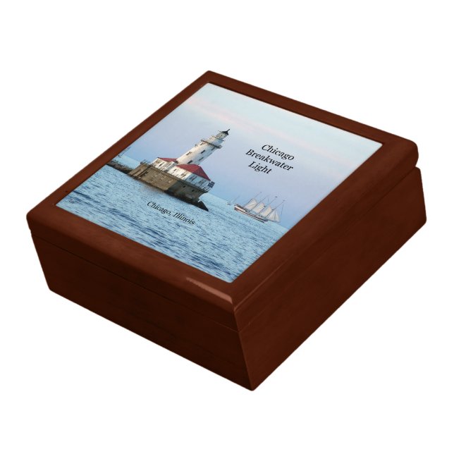 Chicago Breakwater Light & Windy II keepsake box (Side)