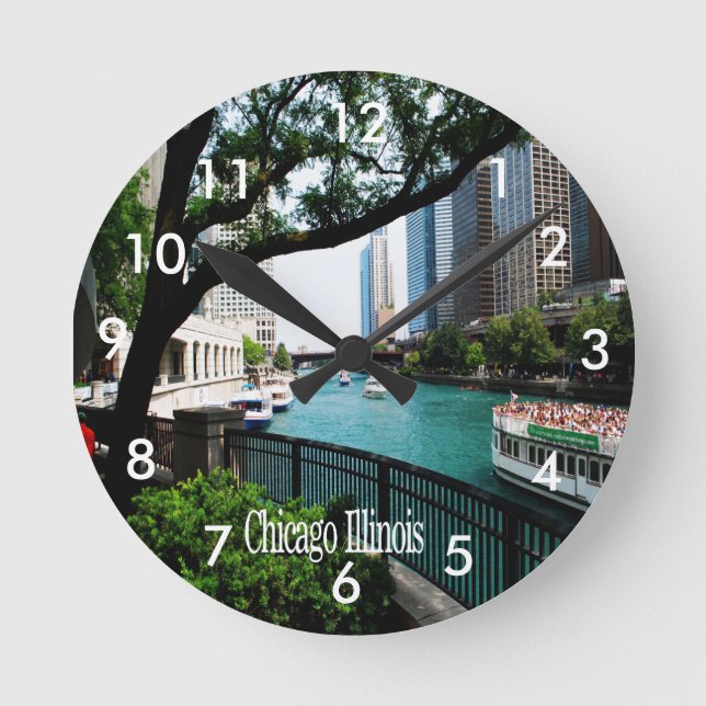 Chicago Illinois Round Clock (Front)