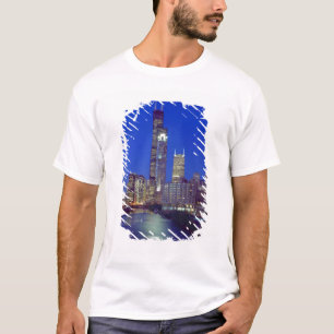 Chicago, Illinois, Skyline at night with Chicago T-Shirt