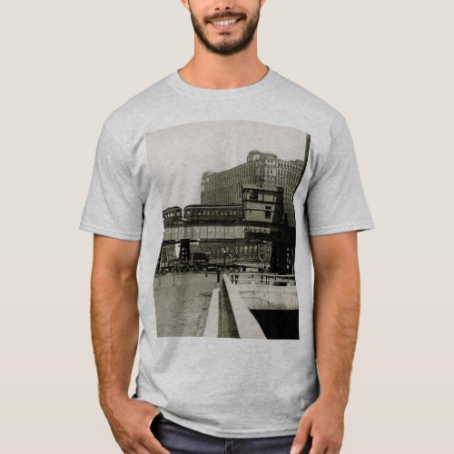 CHICAGO MERCHANDISE MART TROLLEY TRAIN WATERCOLOR T_Shirt