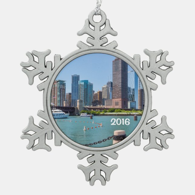 Chicago Skyline Snowflake Pewter Christmas Ornament (Front)