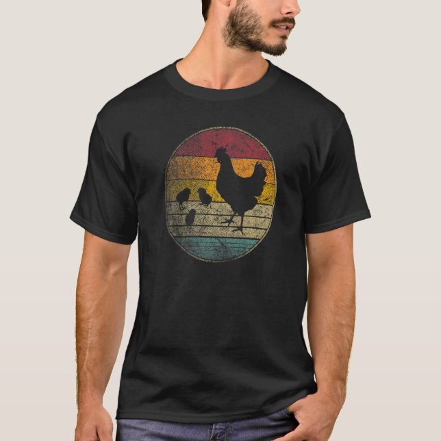 Chicken  Sun Retro Hen Bird Chicks Farm Mom Mommy T-Shirt (Front)