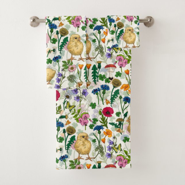 Chickens and wildflowers on off white bath towel set (Insitu)