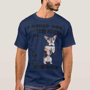 Chigi Quote Mom, Chicorgi Dad Art, Cute Chihuahua  T-Shirt