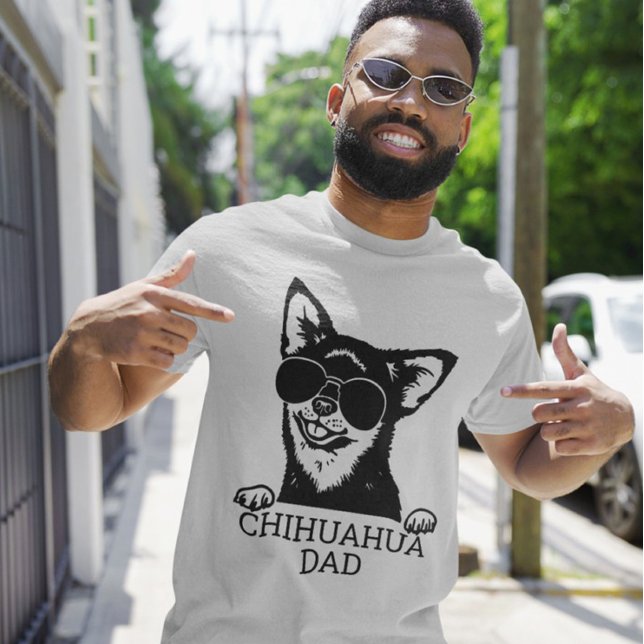 Chihuahua Dad Wearing Glasses Father's Day Pets T-Shirt (Creator Uploaded)