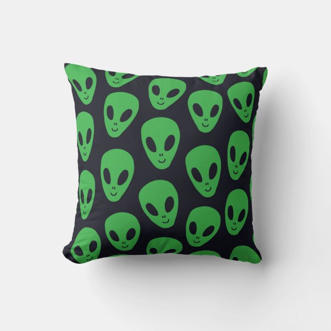 Childish seamless pattern with aliens faces ufo throw pillow (Front)
