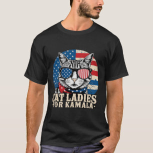 Childless Cat Lady For Kamala Harris Voting  T-Shirt