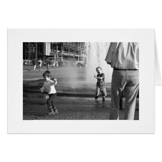 Children in Berlin Fountain Cards (Front Horizontal)