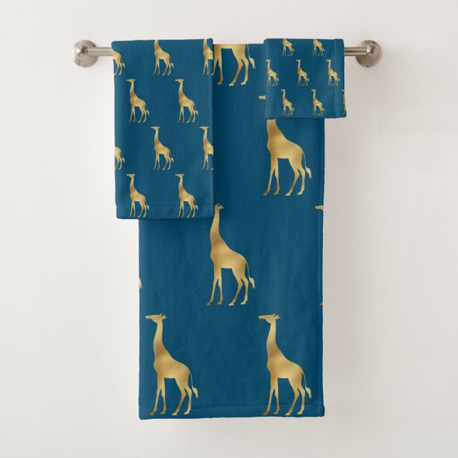 CHILDRENS BLUE GOLD GIRAFFE BATHROOM TOWEL SET (Insitu)