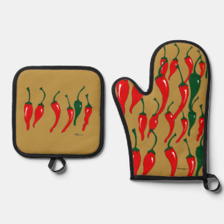 Chili Peppers Oven Mitt and Pot Holders Oven Mitt & Pot Holder Set