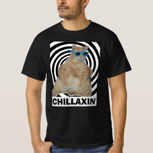 CHILLAXIN Fat Manx Cat with Sunglasses T Shirt