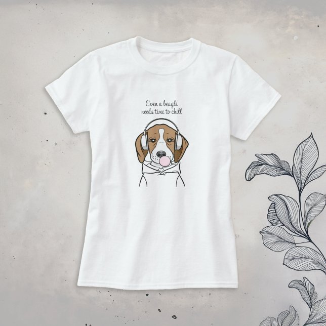 Chilling Beagle with Bubblegum Cute Funny Dog T-Shirt (Creator Uploaded)