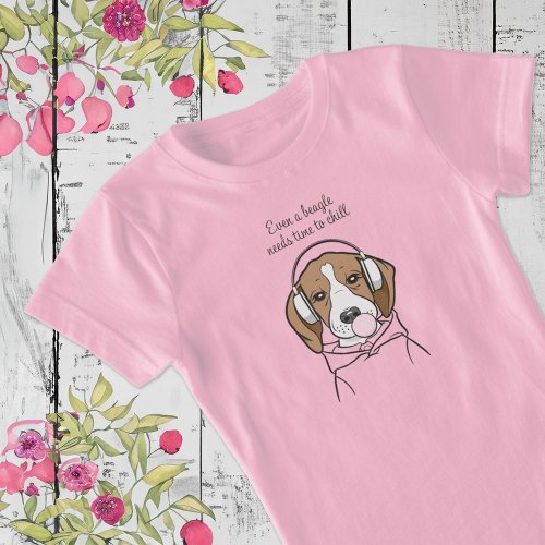 Chilling Dog with Bubblegum Funny Beagle T_Shirt