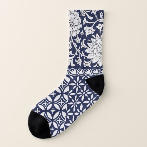 Chinese Elegance Seamless Ornament Socks